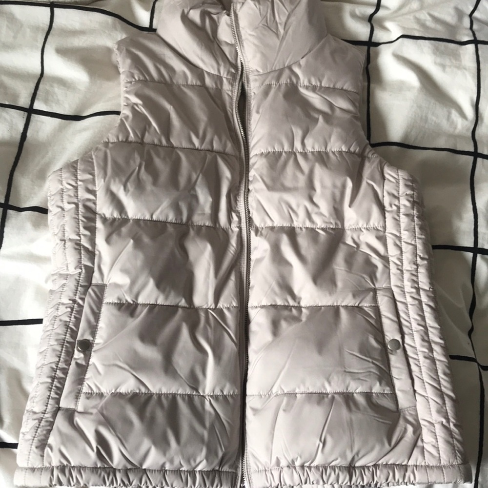 Beige quilted and insulated vest